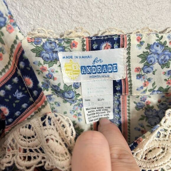 Princess Kaiulani Hawaiian Maxi Floral Dress L 16 Short Sleeves Lace Hem Boho - Picture 9 of 9